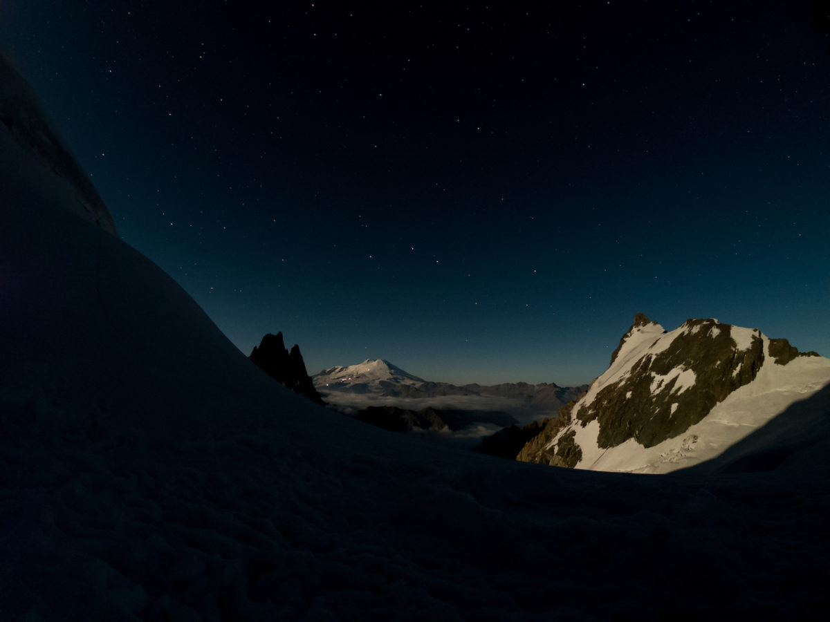 Žiburėliai šturmuoja Elbrusą